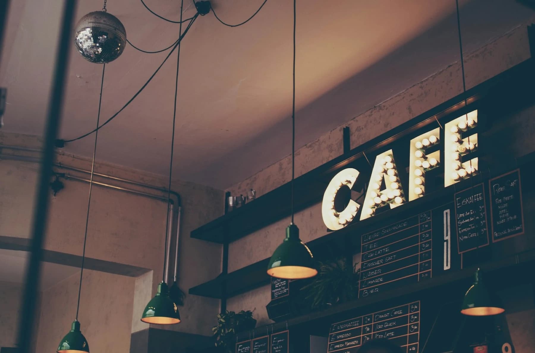 Cafés & Bistros