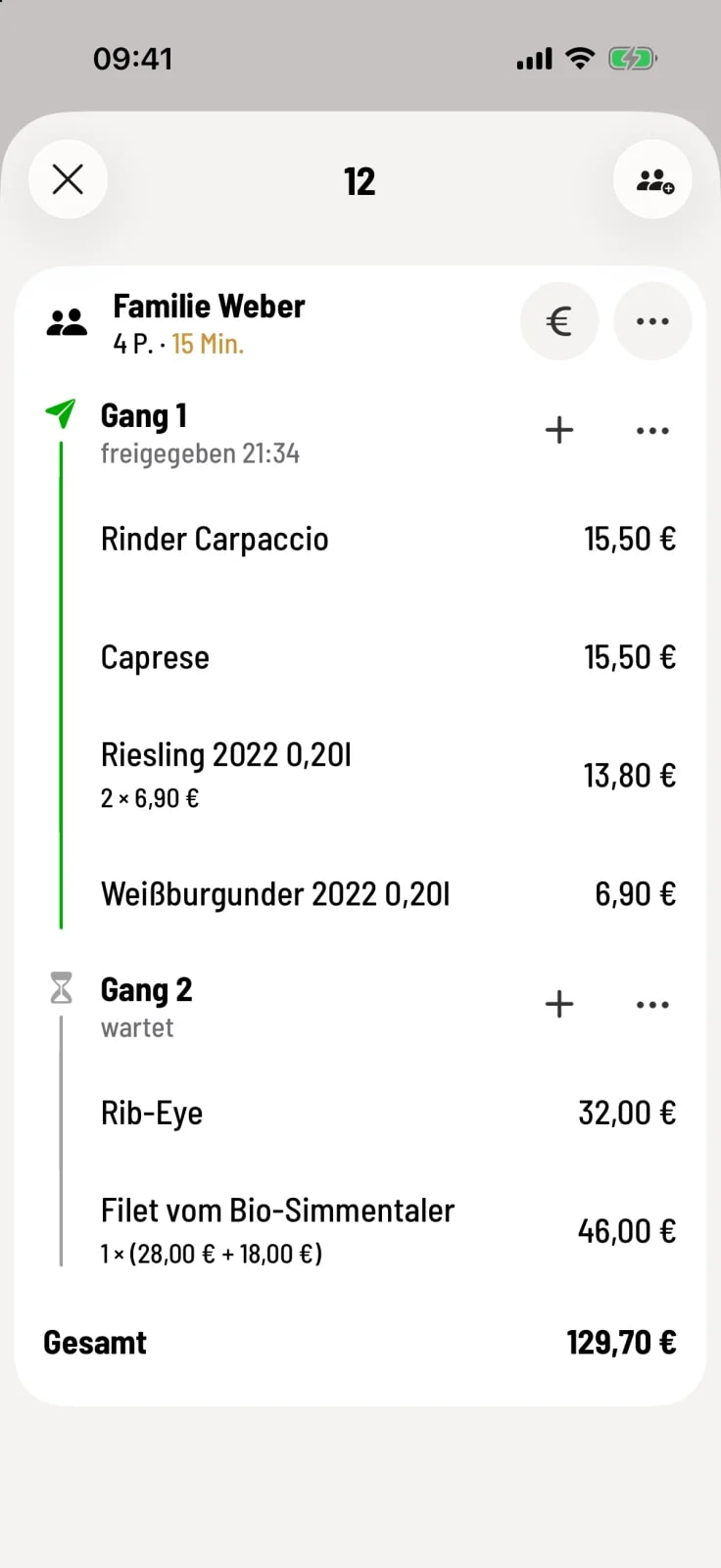 Tischansicht mit Gang 1 freigegeben 21:34 und Gang 2 wartet, je mit Plus und Menü