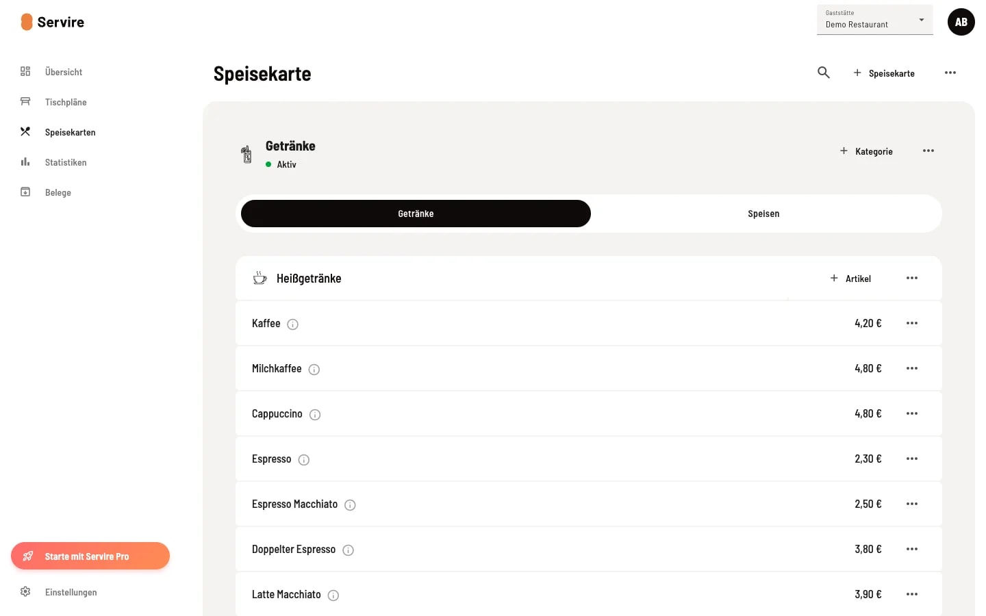 Übersicht der Speisekarten-Verwaltung im Servire Web desk mit der aktiven Speisekarte Getränke, Tabs für Getränke und Speisen, Kategorie Heißgetränke und mehreren Kaffee-Artikeln